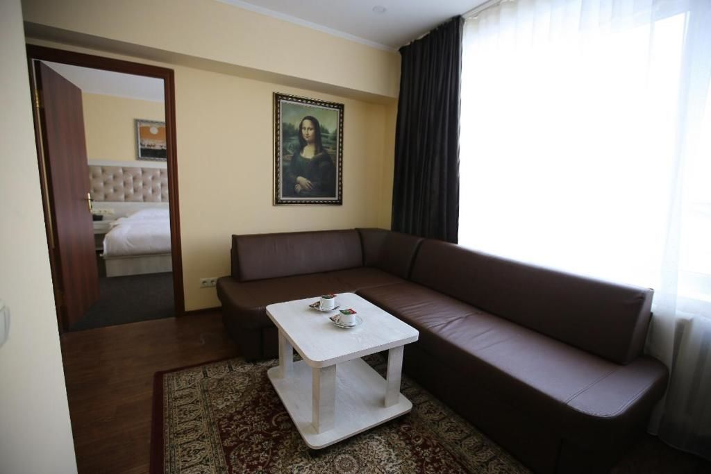 Отель Altai Business Hotel Алматы