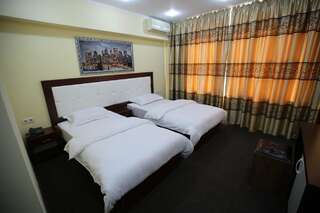 Отель Altai Business Hotel Алматы Улучшенный двухместный номер с 2 отдельными кроватями-2